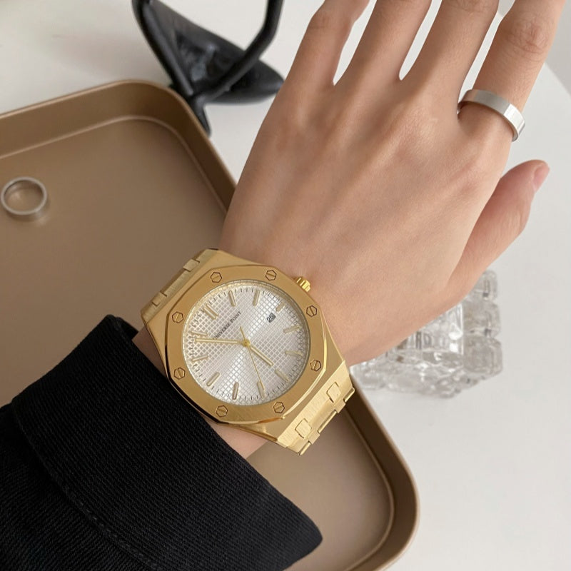 Simple And Stylish Oak Sports Large Dial