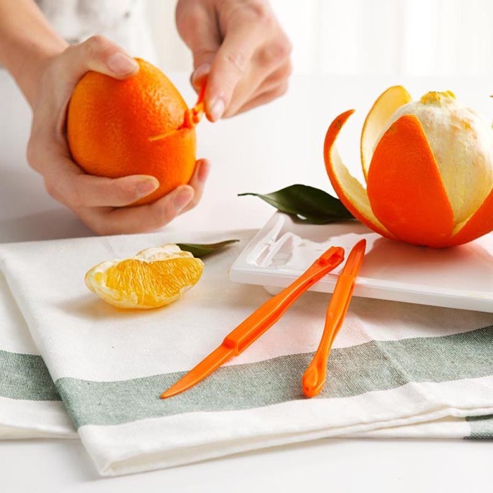 2pcs Plastic peeler orange