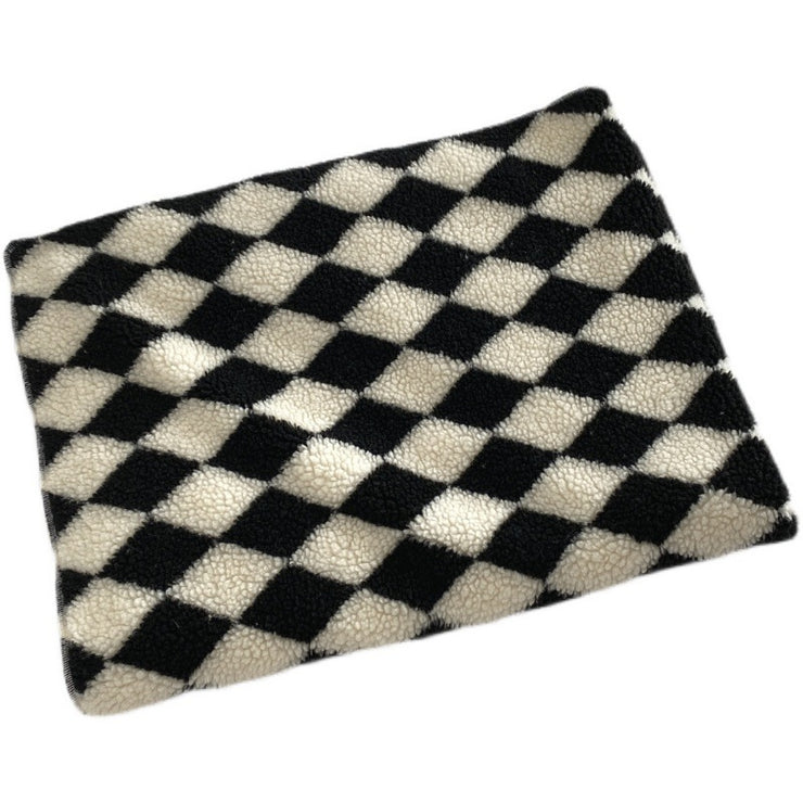Simple And Stylish Black And White Checkered Contrast Color Blanket